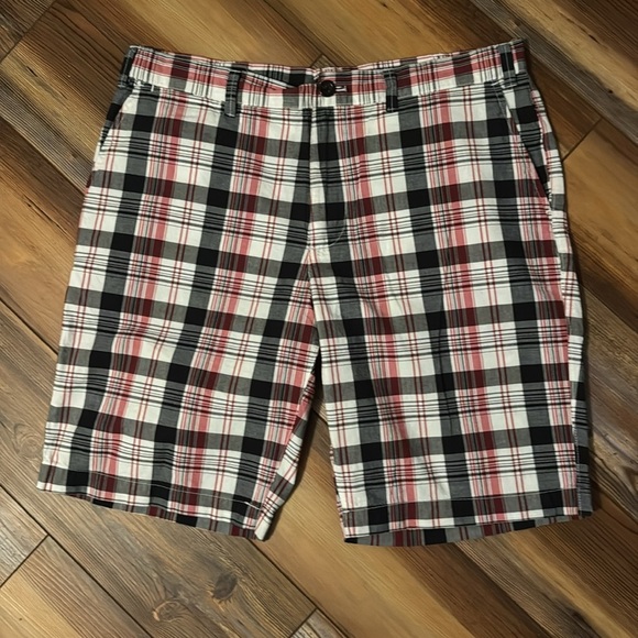 Gap men’s plaid shorts size 34 - Picture 4 of 4